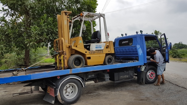 ขายด่วนรถยกดีเซล TCMFVD18ดีเซลยก1.8ตันเสาสูง3เมตรยางหน้าคู้สวยๆรถนอกยังไม่เคยใช้งานในเมืองไทยเลย=รุ่นใหม่ขายถูกๆๆ