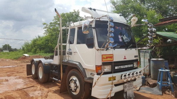 ขาย หัวลาก FUSO FN527M-TG0464 เครื่อง 6D16 เทอร์โบ 220 แรงม้า เกียร์ 10 สปีด มีระบบต่อดั้มเรียบร้อย แอร์เย็น ทะเบียนพร้อมโอนครับ