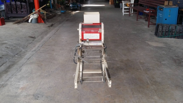 เครื่องโรยเมล็ด YANMAR รุ่น YPH302 เก่าญี่ปุ่น  สภาพสวยพร้อมใช้งาน