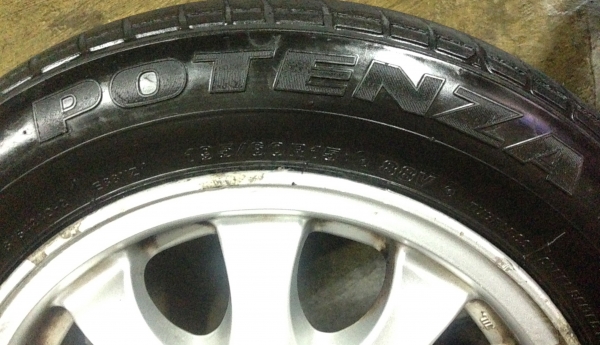 แม็กขอบ 15 4 รู 114 แถมยาง 195-60-15