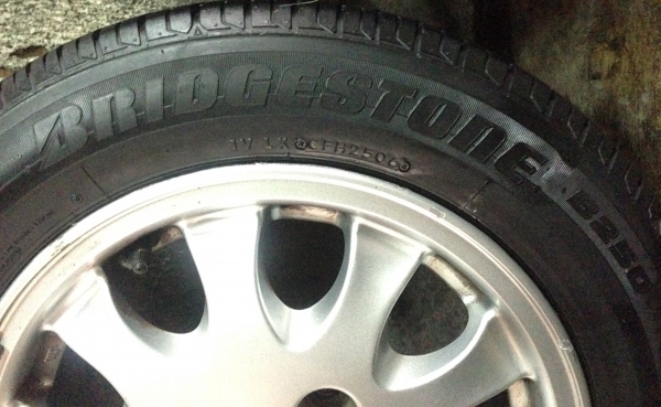 แม็กขอบ 15 4 รู 114 แถมยาง 195-60-15