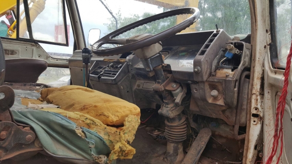 ขาย เทนเลอร์บรรทุกแบคโฮ 10 ล้อ 2 เพลา FUSO FN527M-A เครื่อง 6D16 195 แรงม้า เกียร์ 10 สปีด คัสซีสวยตลอดเส้น เอกสารเล่มทะเบียนครบพร้อมโอน ขาย เทนเลอร์บรรทุกแบคโฮ 10 ล้อ 2 เพลา FUSO FN527M-A เครื่อง 6D16 195 แรงม้า เกียร์ 10 สปีด คัสซีสวยตลอดเส้น เอกสารเล่มทะเบียนครบพร้อมโอน