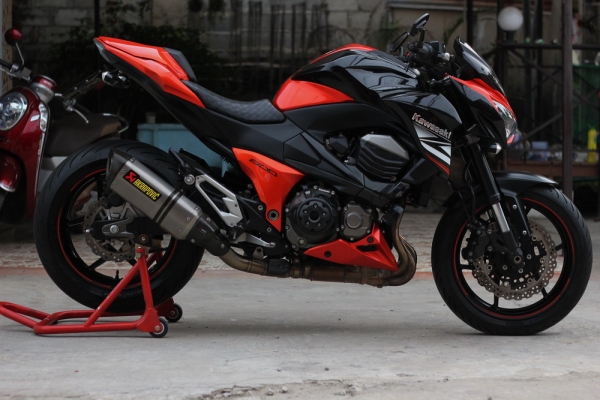 มัดจำแล้ว<เอิร์ท พิดโลก> z800 2013 ท่อ Akaแท้แต่งเกือบแสน รถสวยไม่มีล้ม