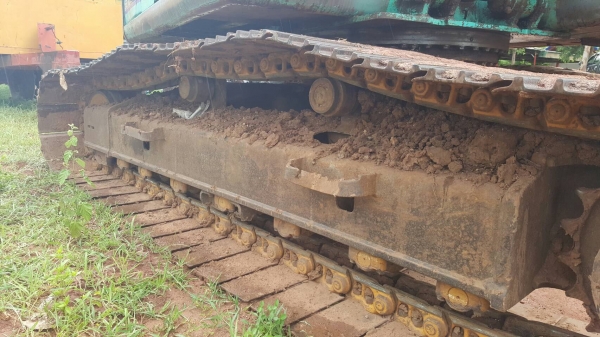 ขาย แบคโฮ KOBELCO SK200 YN09 Mark VI Super เอกสารเล่มทะเบียนครบ ไฟเต็ม ช่วงล่างทำใหม่หมด ราคาคุยกันได้ครับ