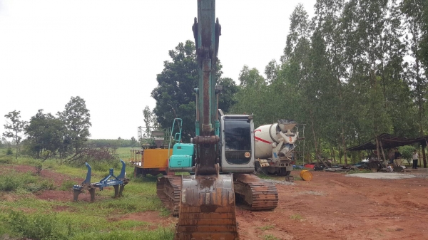 ขาย แบคโฮ KOBELCO SK200 YN09 Mark VI Super เอกสารเล่มทะเบียนครบ ไฟเต็ม ช่วงล่างทำใหม่หมด ราคาคุยกันได้ครับ