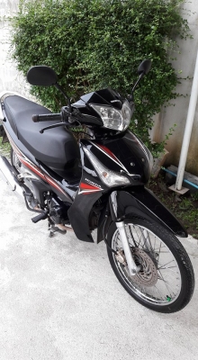 ขาย wave 125 iปี 56 สตาร์ทมือ หัวฉีด รถบ้าน  เครื่องเดิมสนิท ผโซลาวลิ้นไม่ดัง ชุดสีไม่มีแตก สตาร์ทมือ สตาร์ทเท้าปกติ ยาง หน้า หลัง เปลี่ยนมาใหม่ ไมวิ่ง 2&times;&times;&times;&times; กว่าโล ระบไฟใช้ใช้ทุกดวง กุญแจใหญ่ ทะเบียนขาดต่อปี 60 รถอยุ่ดอนเมือง กรุง