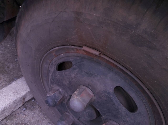 รถอีซูซุ 6 ล้อ ( ไม่ดั้ม ) NMR 130 แรงม้า.  ปี 56.  ,  ( รถวิ่ง 14,xxx กม. )    สนใจติดต่อ  081 - 6079515