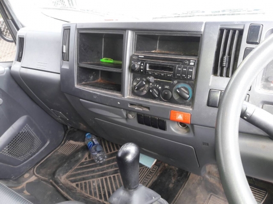 รถอีซูซุ 6 ล้อ ( ไม่ดั้ม ) NMR 130 แรงม้า.  ปี 56.  ,  ( รถวิ่ง 14,xxx กม. )    สนใจติดต่อ  081 - 6079515