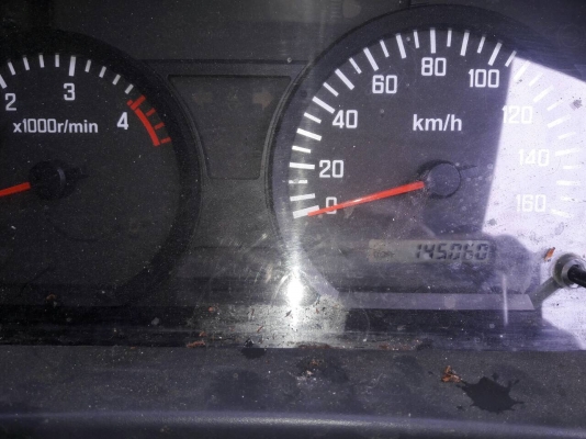 รถอีซูซุ 6 ล้อ ( ไม่ดั้ม ) NMR 130 แรงม้า.  ปี 56.  ,  ( รถวิ่ง 14,xxx กม. )    สนใจติดต่อ  081 - 6079515