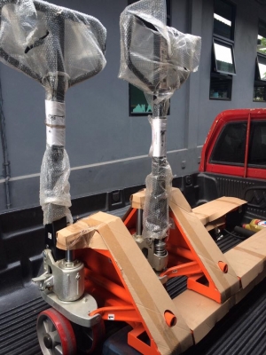 แฮนลิฟท์ใหม่ราคาเริ่มต้น8,900 www.cmmforklift.com