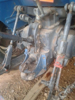 รถ FORD 6640 สองเพลา ล้อเปลี่ยนใหม่ ให้ผานบุก 3 ใบมีด รถพร้อมใช้งานรถใช้งานทุกวัน มีเล่มทะเบียนพร้อมโอน ราคาลดได้ โทร 086 2651298