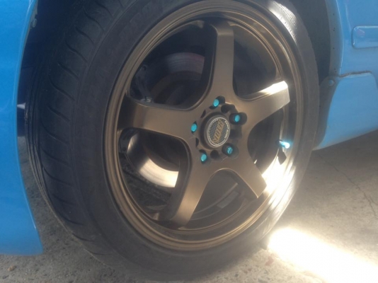 ขายล้อพร้อมยาง ขอบ17 ยางใหม่ๆลงพื้นไม่ถึง100โล 5/114,5/100