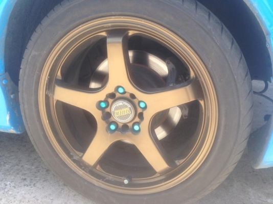 ขายล้อพร้อมยาง ขอบ17 ยางใหม่ๆลงพื้นไม่ถึง100โล 5/114,5/100