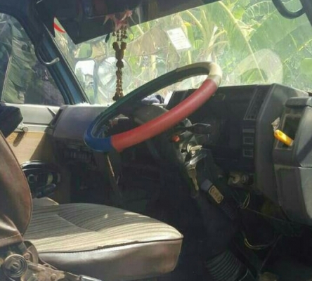 ขายหกล้อ อีซูชุ NPR110ดั่มเกษตร สภาพดีใช้งานปกติ พร้ออมใช้งาน ราคาถูกๆ 135,000บ (ไม่มีเล่มทะเบียน ) มีใบชื้อขายเจ้าเของเ