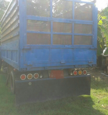 ขายหกล้อ อีซูชุ NPR110ดั่มเกษตร สภาพดีใช้งานปกติ พร้ออมใช้งาน ราคาถูกๆ 135,000บ (ไม่มีเล่มทะเบียน ) มีใบชื้อขายเจ้าเของเ