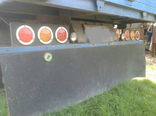 ขายหกล้อ อีซูชุ NPR110ดั่มเกษตร สภาพดีใช้งานปกติ พร้ออมใช้งาน ราคาถูกๆ 135,000บ (ไม่มีเล่มทะเบียน ) มีใบชื้อขายเจ้าเของเ