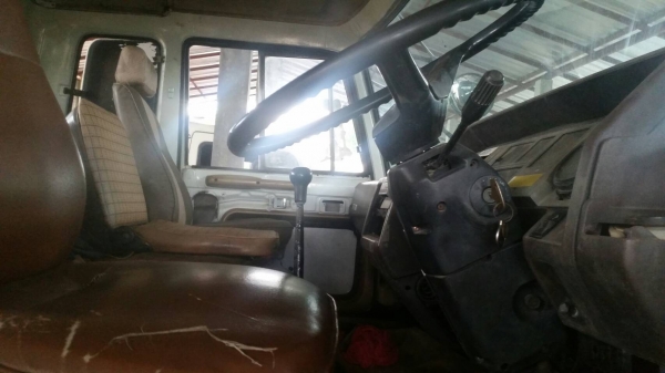 ขายด่วนรถสิบล้อเทนเลอร2เพลาHINOเครือง260แรงหางขึ้น200