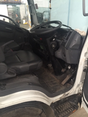 NLR 130 แรง  ปี 2014  (รถเคยอุบัติเหตุหัว )  วิ่งใช้งาน 3x,xxx กม. ราคา   450,000 บาท