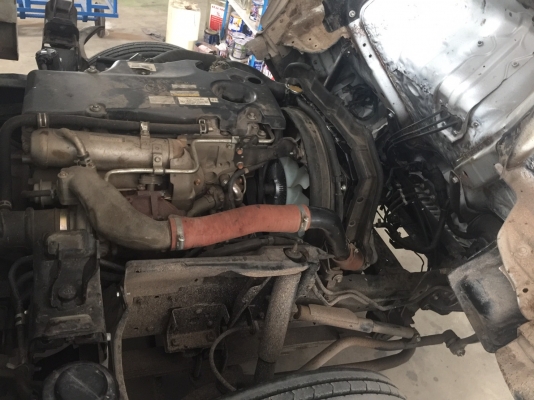 NLR 130 แรง  ปี 2014  (รถเคยอุบัติเหตุหัว )  วิ่งใช้งาน 3x,xxx กม. ราคา   450,000 บาท