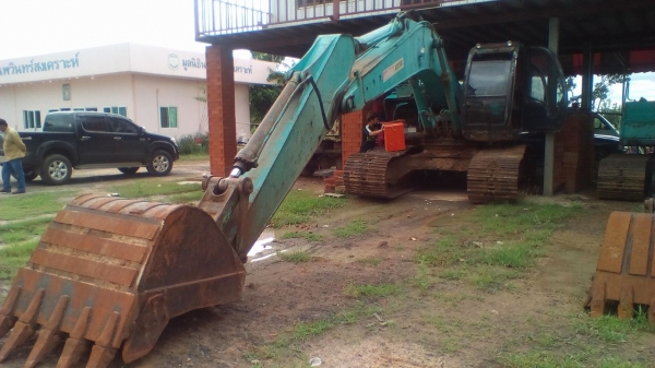 ขายด่วนโกเบโก้ SK200-5