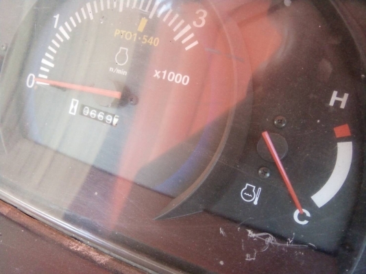 ขอบคุณเสี่ยแนนและพี่ๆมาจากแพร่ครับคูโบต้า L36 คานบนอุปกรณ์ครบ3อย่าง 600 กว่าชม.270000