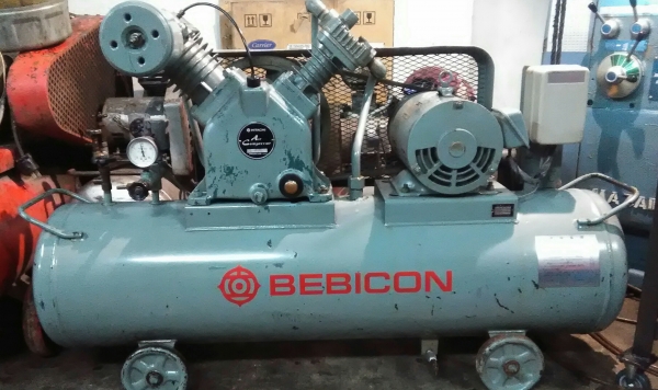 **ขายถูกๆครับ**ปั้มลมมือสองจากญี่ปุ่น..ฮิตาชิ-เบบิคอน(Hitachi-Bebicon)5 แรง ถัง 135 ลิตร..สภาพสวยๆ ทดสอบเรียบร้อยทุกระบบใช้งานได้ดีมากๆครับ