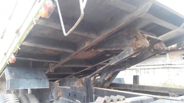 6 ล้อดั้ม 195 แรง สวยมาก FTR33F ปี 2540 รถสภาพดี เล่มพร้อม