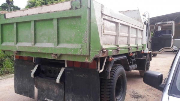 6 ล้อดั้ม 195 แรง สวยมาก FTR33F ปี 2540 รถสภาพดี เล่มพร้อม