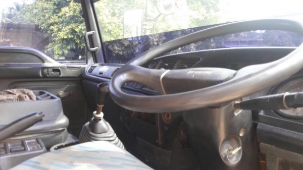 6 ล้อดั้ม 195 แรง สวยมาก FTR33F ปี 2540 รถสภาพดี เล่มพร้อม