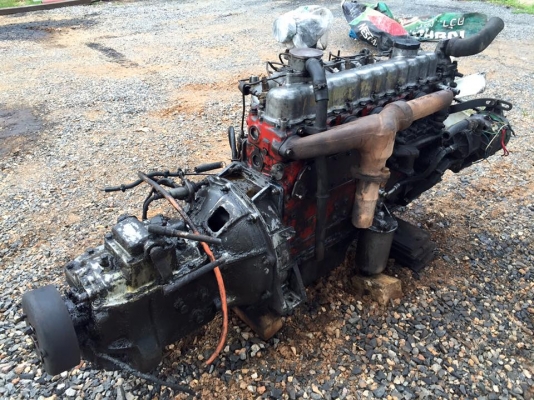 ขายเครื่องพร้อมเกียร์ Hino EH700 168 แรงม้า ขายเครื่องพร้อมเกียร์ Hino EH700 168 แรงม้า