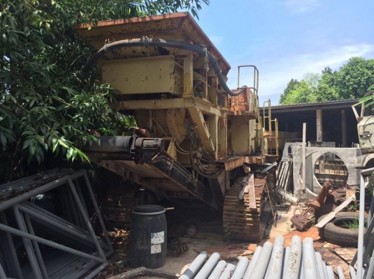 รถโมบาย โม่หิน สวยมาก ใช้น้อยมาก KOMATSU300