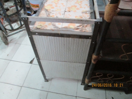 ตู้กับข้าวใบเล็ก   ขาย 500บาท  สนใจ  ตามนี้ครับ