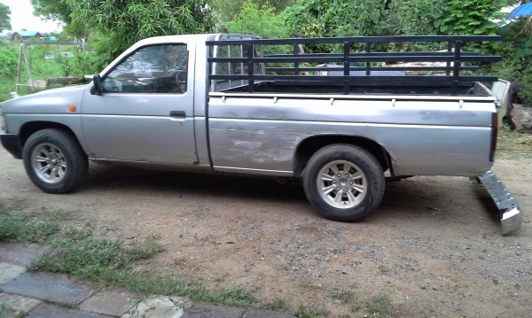 ขายนิสสันตอนเดียว ต่อรองเลย ขายนิสสันตอนเดียว ต่อรองเลย