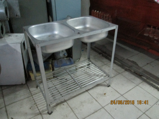 ฃิงค์ล้างจาน  มีเนียมครับ ขายครับ  600 บาทครับ