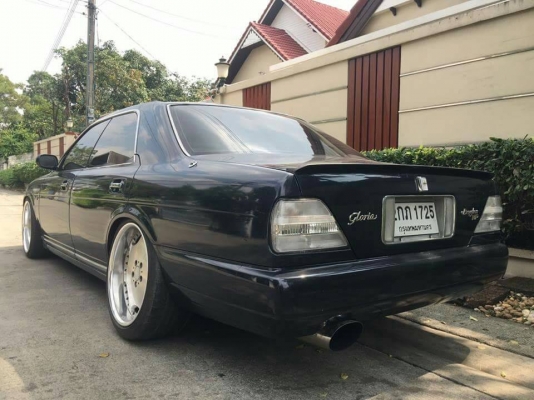 ขาย นิสสัน เซดริก