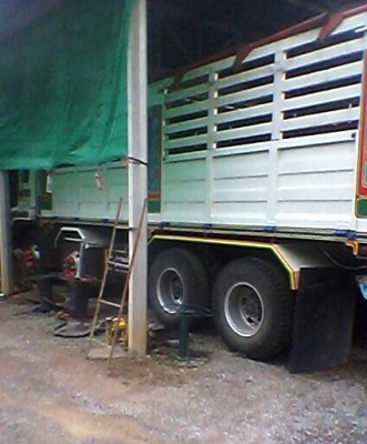 ขาย 1,250,000บ.ต่อรองได้ 12ล้อ อีซูชุ CM81A1-6WA1 360แรง สโลส 2เพา ดั้มกะบะค็อกเกษตรกะบะยาว7ม.เล่มทะเบียนพร้อมโอน ขายราคา 1,250,000บ ครับๆ