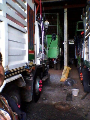 ขาย 1,250,000บ.ต่อรองได้ 12ล้อ อีซูชุ CM81A1-6WA1 360แรง สโลส 2เพา ดั้มกะบะค็อกเกษตรกะบะยาว7ม.เล่มทะเบียนพร้อมโอน ขายราคา 1,250,000บ ครับๆ