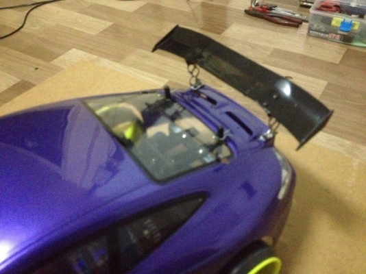 ขายรถบังคับ Drift รีโมทดิจิตอลHL สภาพใหม่ ชุดไฟใช้ใด้หมด แบตเดิม บอดี้มีไฟหน้า ล้อDrift เป็นของใหม่RS D-zero แถมล้อเดิมติดรถ ของให้หมดเลยตตามรูป (ขาดทีชาร์ตแบตกับเสารีโมท) ก็เล่นใด้เลย ราคา2800บาท โทร0924462525โส กทม