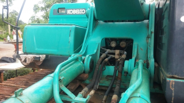 ขาย 1,490,000 KOBELCO sk 200-8 yn 11 เครื่องดี ปั้มแรงไฟฟ้าครบ เอกสารแจ้งจำหน่าย(กำลังเปลี่ยนซีลกระบอก)รถสวยพร้อมใช้ 090-772-3710 090-772-3708