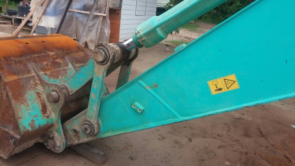 ขาย 1,490,000 KOBELCO sk 200-8 yn 11 เครื่องดี ปั้มแรงไฟฟ้าครบ เอกสารแจ้งจำหน่าย(กำลังเปลี่ยนซีลกระบอก)รถสวยพร้อมใช้ 090-772-3710 090-772-3708