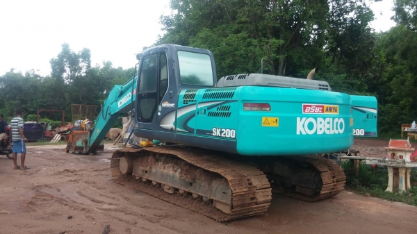 ขาย 1,490,000 KOBELCO sk 200-8 yn 11 เครื่องดี ปั้มแรงไฟฟ้าครบ เอกสารแจ้งจำหน่าย(กำลังเปลี่ยนซีลกระบอก)รถสวยพร้อมใช้ 090-772-3710 090-772-3708