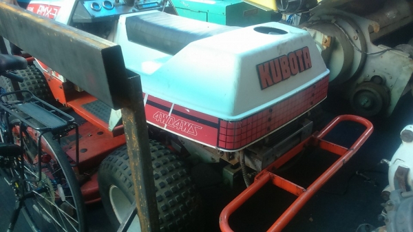 ขายรถตัดหญ้า นั่งขับดีเซล3สูบ24hp4wd.0835662999 ขายรถตัดหญ้า นั่งขับดีเซล3สูบ24hp4wd.0835662999