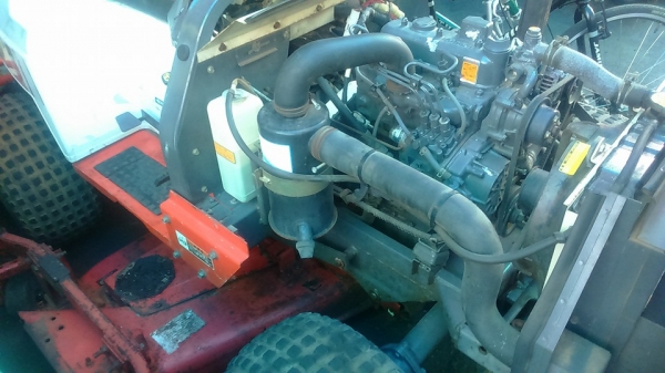 ขายรถตัดหญ้า นั่งขับดีเซล3สูบ24hp4wd.0835662999 ขายรถตัดหญ้า นั่งขับดีเซล3สูบ24hp4wd.0835662999