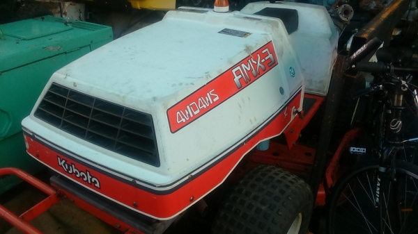 ขายรถตัดหญ้า นั่งขับดีเซล3สูบ24hp4wd.0835662999