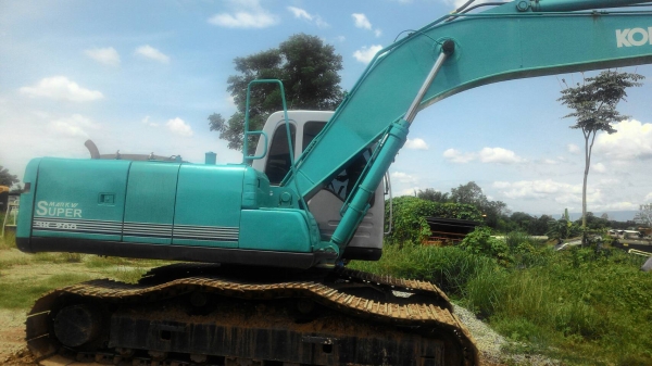 ขาย 1,590,000 KOBELCO sk 200-6 yn-10 เครื่องดี ปั้มแรง ไฟฟ้าครบ เล่มทะเบียนรถสวยพร้อมใช้เอกสารพร้อมโอน 090-772-3710 090-772-3708