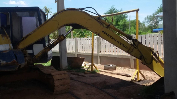 ขาย 295,000 KOMATSU pc 60-5 เครื่องดี ปั้มแรง ช่วงล่างเต็ม รถสวยพร้อมใช้ 090-772-3710 090-772-3708 ขาย 295,000 KOMATSU pc 60-5 เครื่องดี ปั้มแรง ช่วงล่างเต็ม รถสวยพร้อมใช้ 090-772-3710 090-772-3708