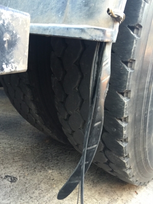 ขายรถหัวลาก พร้อมหางพื้นเรียบ 3 เพลา HINO 320 ปี.48 รถสวย ราคา.1550000 สนใจรีบจองด่วน