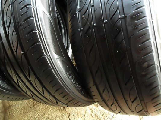 ยางขอบ17 ไฟร์สโตน225-55-R17 ลงพื้นปลายปี15 (4เส้น 4,200)