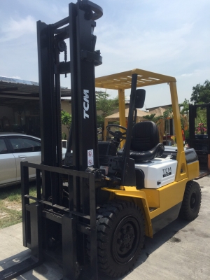 ขายรถนำเข้า TCM ขนาด3.0ตัน ดีเซล เกียร์ออร์โต้ ยก4เมตร