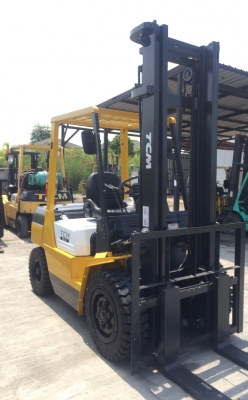 ขายรถนำเข้า TCM ขนาด3.0ตัน ดีเซล เกียร์ออร์โต้ ยก4เมตร